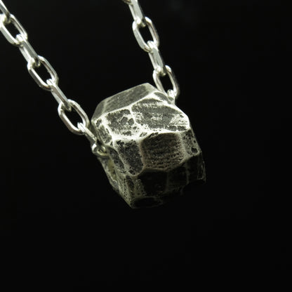 Riftstone Core Silver Necklace