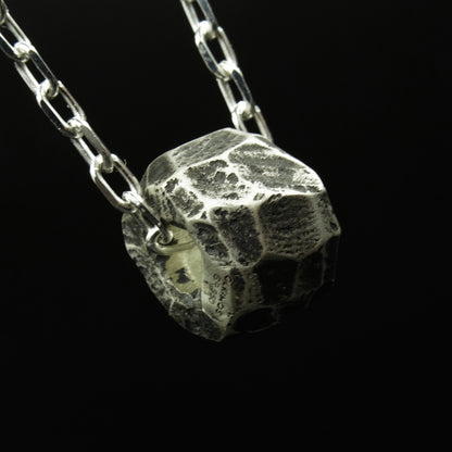 Riftstone Core Silver Necklace