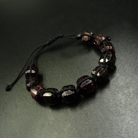 Vow of the Earth Garnet Gemstone Bracelet