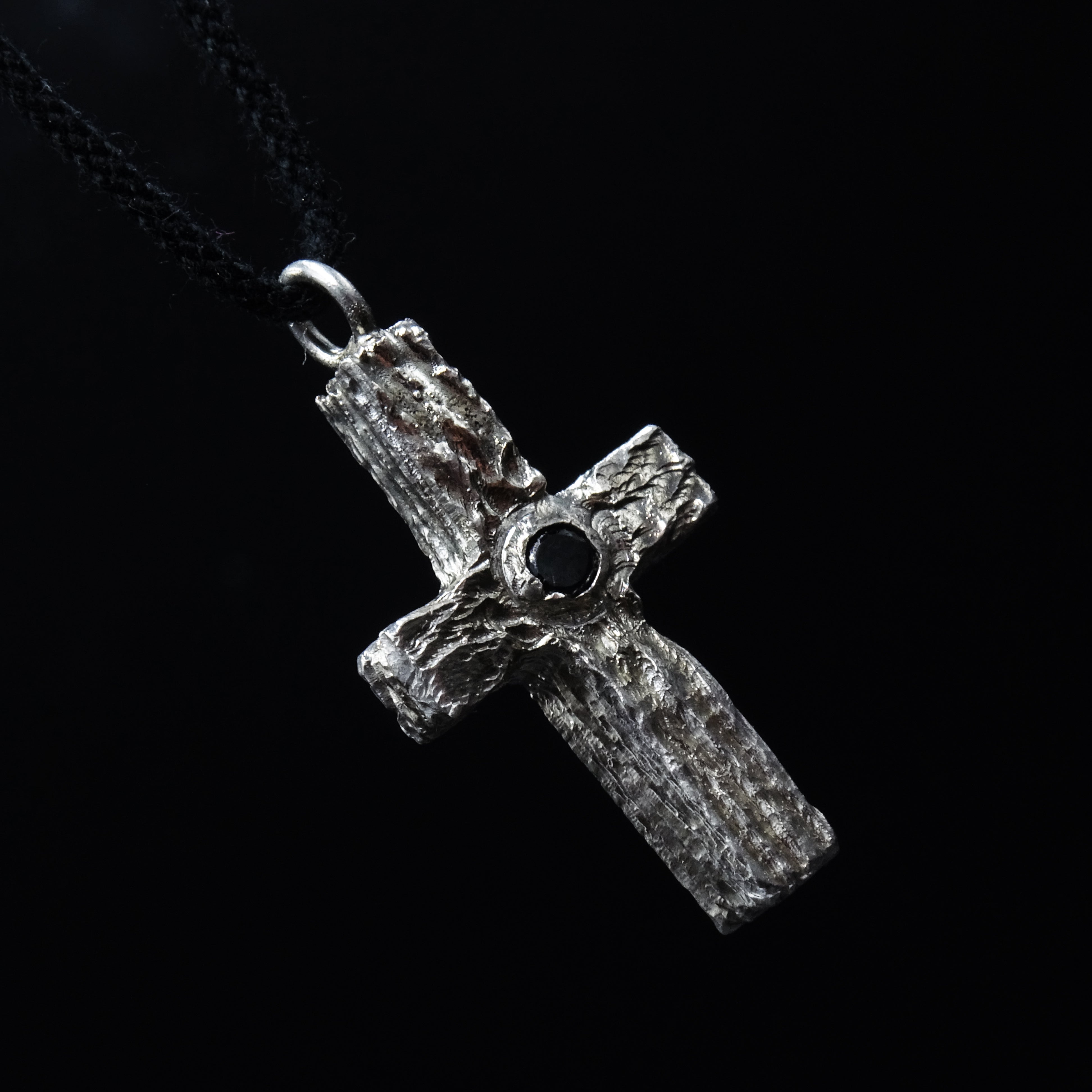 Sentinel Black Spinel Gemstone Silver Cross Necklace – OLKIMOS